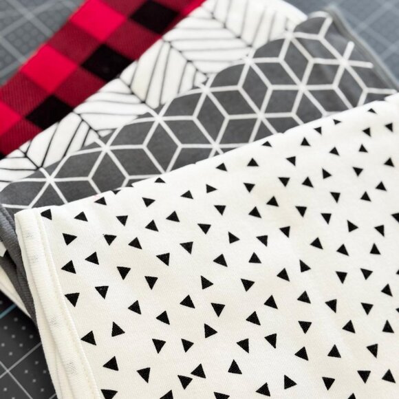 Unisex Baby Burp Cloths by TheAZBaby - NWT - Picture 2 of 8